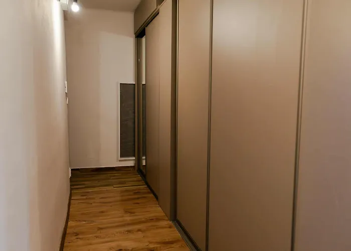 Velky Blizko Centra Апартаменты
